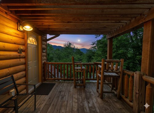 Cozy Pet-Friendly Retreat | Views & Fire Pit Fun