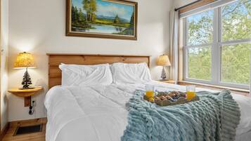 1 bedroom, iron/ironing board, travel crib, free WiFi