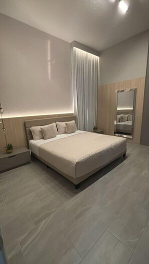 15 bedrooms, iron/ironing board, WiFi, bed sheets