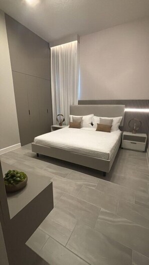 15 bedrooms, iron/ironing board, WiFi, bed sheets