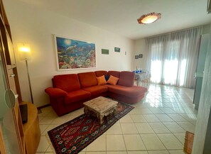 Apartment, 2 Bedrooms, Balcony | Living room