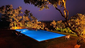 Outdoor pool - Shoonya Farm Retreat (Belagavi)