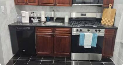 Summer Sunset Hideout 1-2BEDROOMS/1 BATH