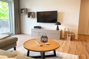 TV, books