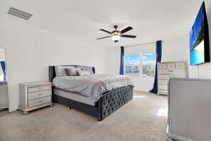 3 bedrooms, iron/ironing board, WiFi, bed sheets