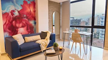 Apartment (2 Bedrooms) | Front of property