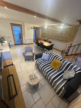 Living area. Townhouse 5 travellers Cherbourg en Cotentin