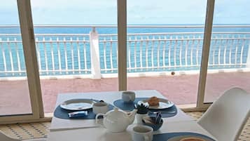 Colazione a buffet inclusa, servita tutte le mattine