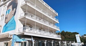 Façana frontal de l'allotjament