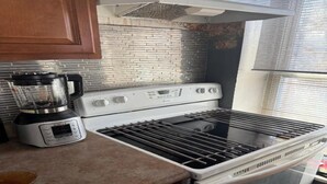 Unclassified image, 5 of 8, button - Chic 1-bedroom apartment with AC, WiFi in charming Philadelphia (Philadelphia)