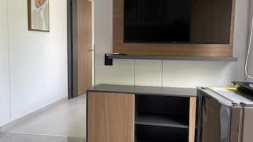 Superior Suite, Mobility Accessible | 1 bedroom, free WiFi