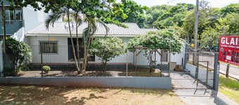 Casa Central 3 suites e piscina 10 pax