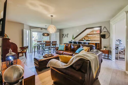 Charming Oasis Apartment