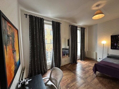 Sleeps 4, Pet-Friendly | 10 Min Walk to Paddington