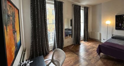 Sleeps 4, Pet-Friendly | 10 Min Walk to Paddington