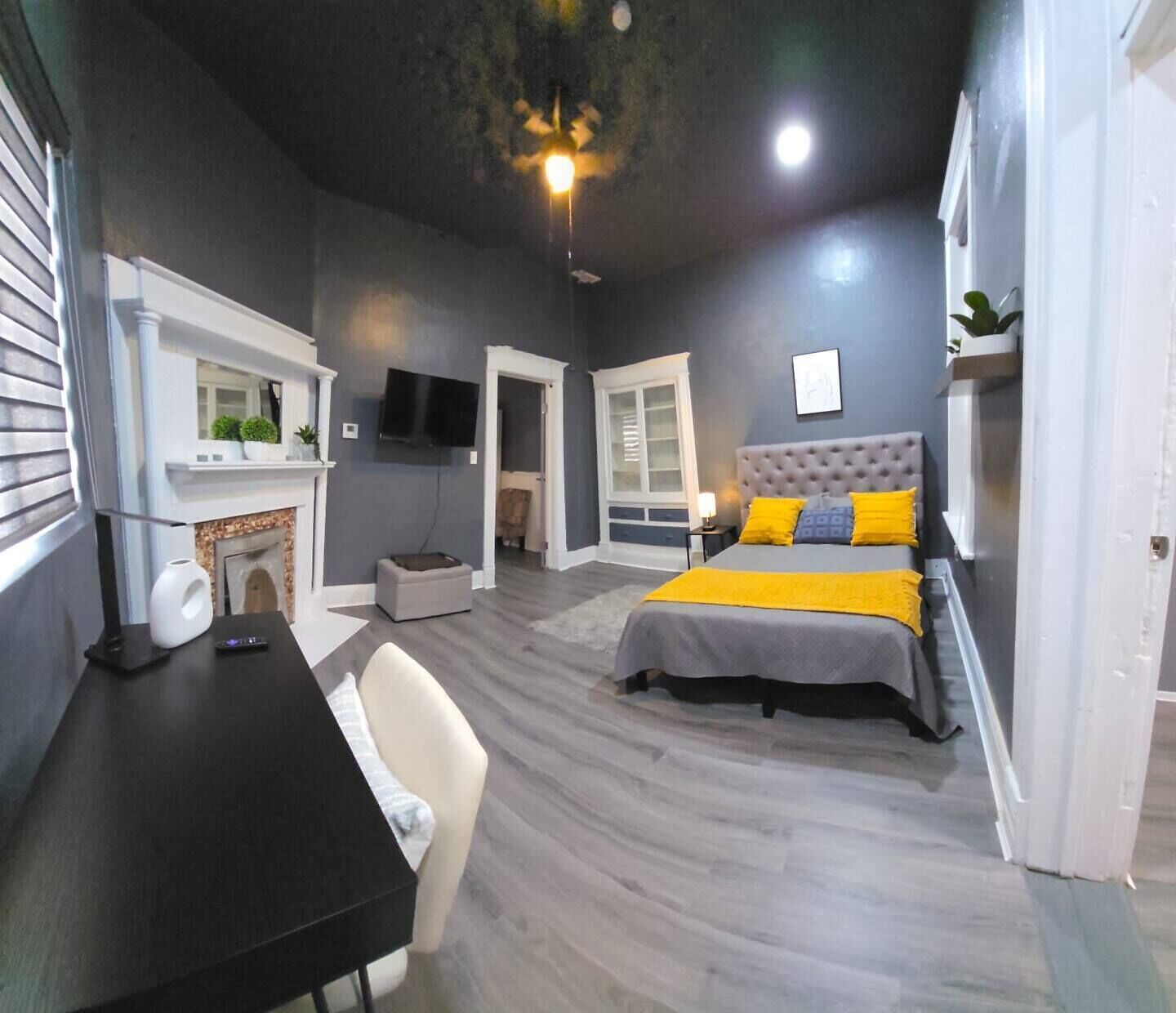 2 bedrooms, iron/ironing board, free WiFi
