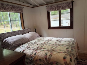 WiFi, bed sheets