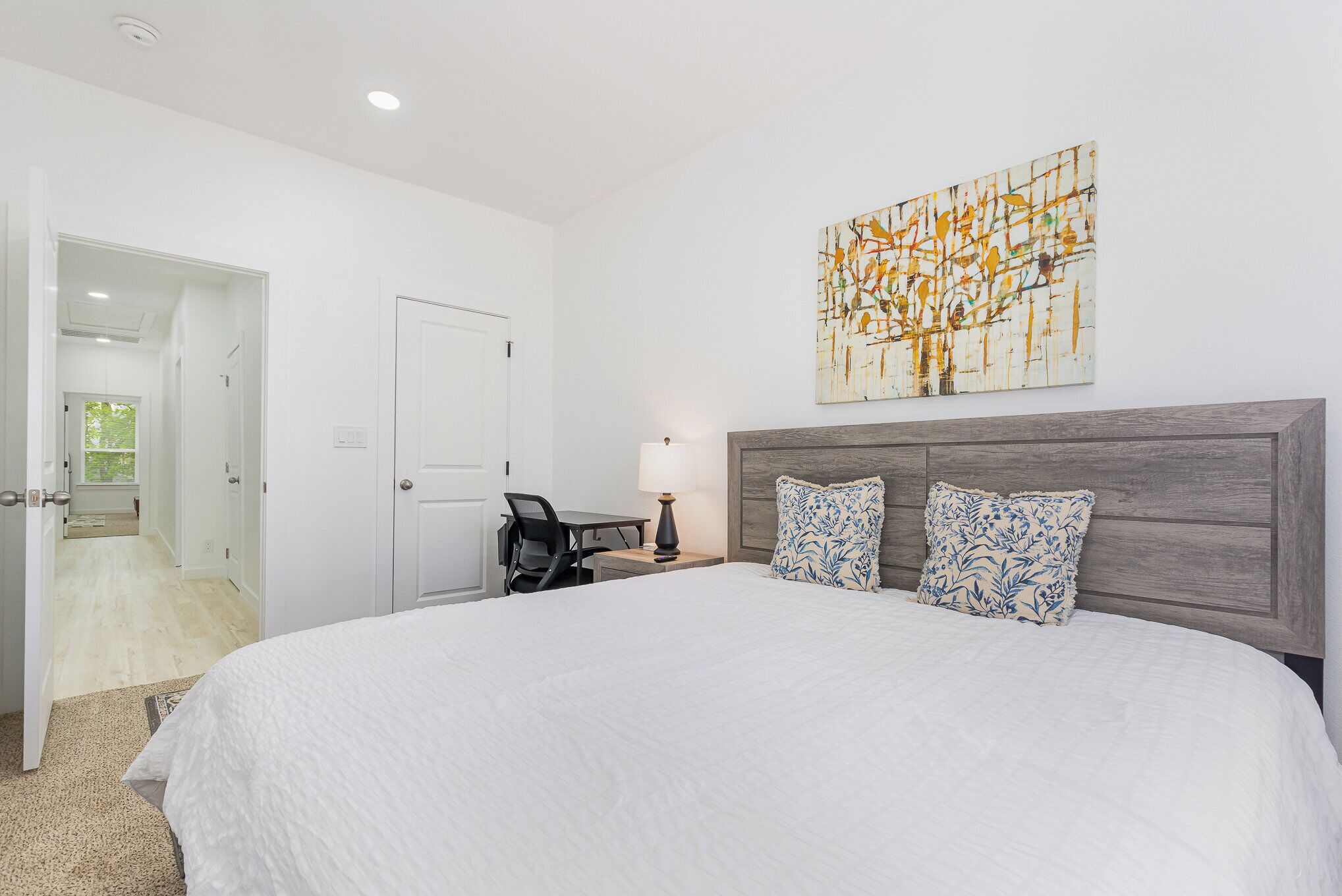 3 bedrooms, iron/ironing board, WiFi