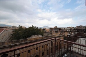 Apartamento, sacada | Terraço/pátio