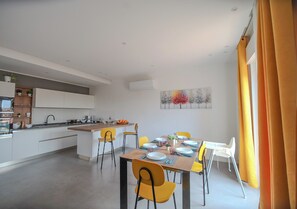 公寓, 露台 | 私人廚房 | 咖啡機/沖茶器、電熱水壺