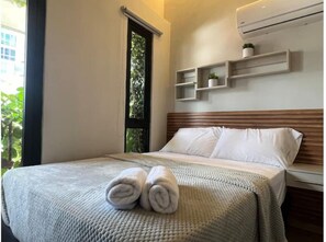 1 chambre, fer et planche à repasser, Wi-Fi, draps fournis