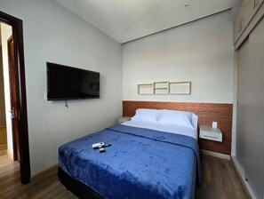 1 bedroom, iron/ironing board, bed sheets