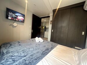1 bedroom, iron/ironing board, free WiFi, bed sheets