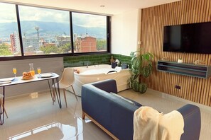 Apartment (2 Bedrooms) | Front of property