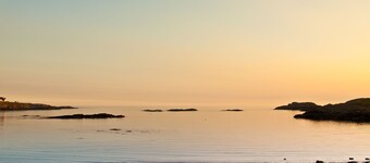 Gardd Nain : Stunning 4‑Bed Coastal Retreat with Sea Views in Rhosneigr | Managed by Anglesey Holida