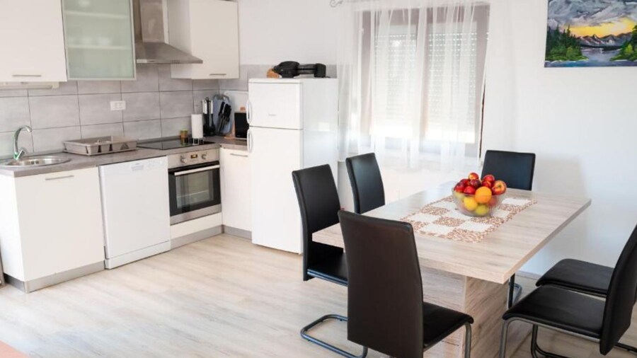 Dalmatian Apartments Bilice