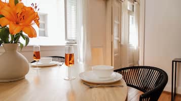 Apartment | Wohnbereich | 50-Zoll-Smart-TV mit Digitalempfang