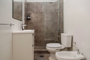 Apartment | Bathroom - Alvear Bioy Residence by Argenhost (Buenos Aires)