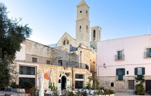 Point of interest - Adalina Luxury Suite, Giovinazzo, Luxury Suite with an in-cave Spa Bath (Giovinazzo)
