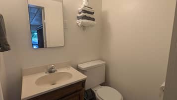 Classic Single Room | Bathroom