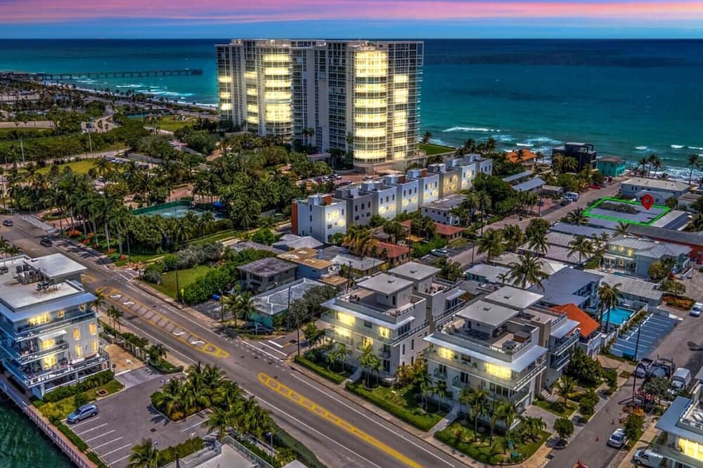 Beachside 1BR Apt Walk to Hollywood & Dania Beach