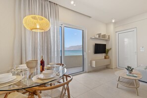 Dining - Alia Apartment right in front of the sea (Drapanias)