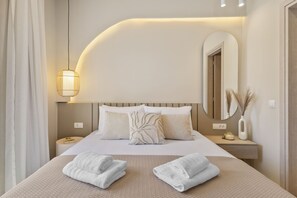 2 bedrooms, free WiFi, bed sheets - Alia Apartment right in front of the sea (Drapanias)