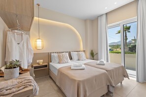 2 bedrooms, free WiFi, bed sheets - Alia Apartment right in front of the sea (Drapanias)