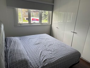 2 sovrum, strykjärn/strykbräda, wi-fi och sängkläder