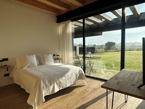 4 chambres, fer et planche à repasser, Wi-Fi gratuit, draps fournis