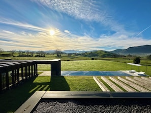 Property grounds - Spectacular architect's house with wonderful views of the meadows of Cantabria. (Rubayo)