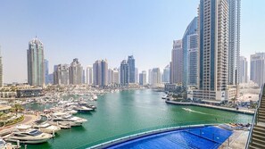 Marina - Iconic Marina Stay! Cayan Tower 2BR (Dubai)