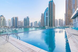 Pool - Iconic Marina Stay! Cayan Tower 2BR (Dubai)