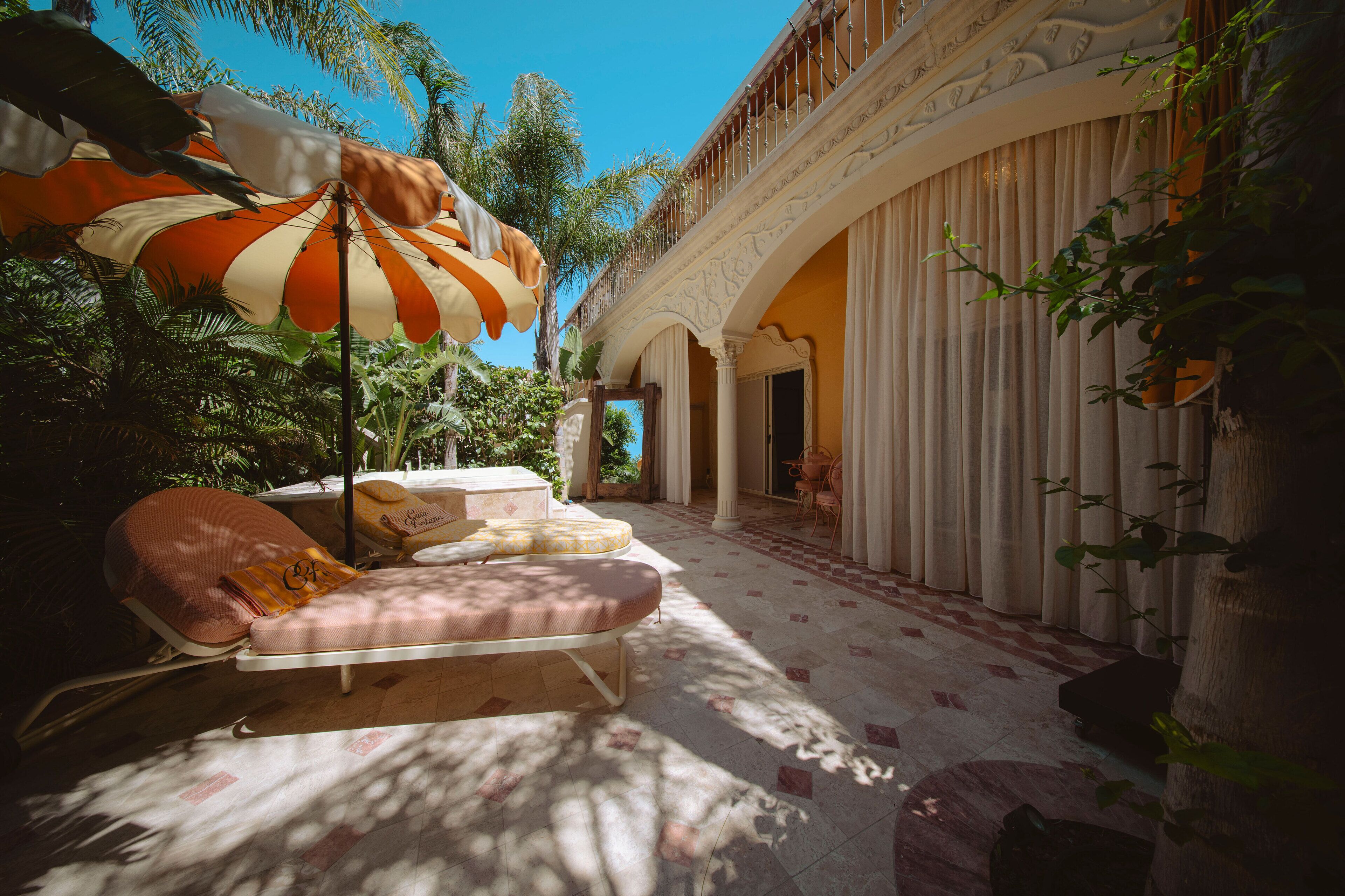 Sole Private Suite with Jacuzzi | Terrace/patio