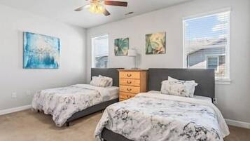 2 bedrooms, desk, iron/ironing board, free WiFi