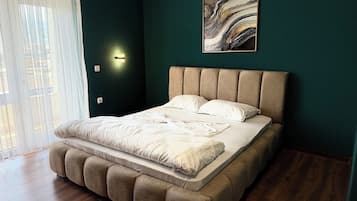 Classic Double Room, Balcony, City View | Desk, free WiFi