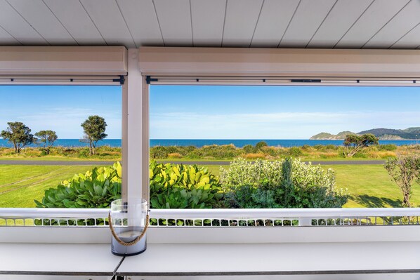 Interior - Sunset Haven - Mahia Holiday Home (Mahia)