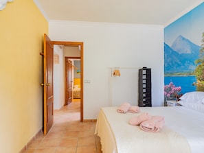 2 bedrooms, iron/ironing board, free WiFi, bed sheets - Cubo's Casa Rural La Era de Carraholo / private pool / BBQ / free Wi-Fi (Alhaurín el Grande)