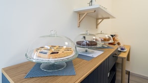 Daily buffet breakfast for a fee - Rooms & Breakfast Centrale (Fabriano)