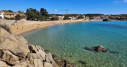 5 minutes from the Fosca beach! Ideal for your family vacations.